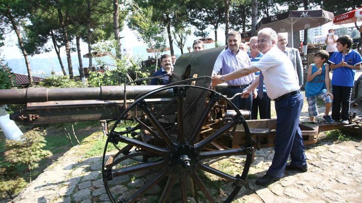 Rize Kalesinden Cumhurbaşkanı Erdoğan için top atışı