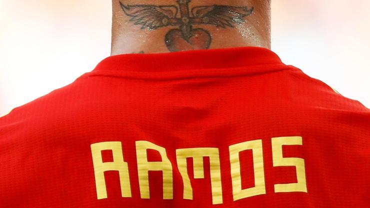 Sosya medya Sergio Ramosun ağlamasından memnun
