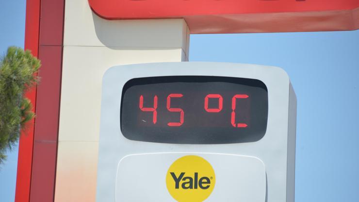 Adanada termometreler 45 dereceyi gösterdi