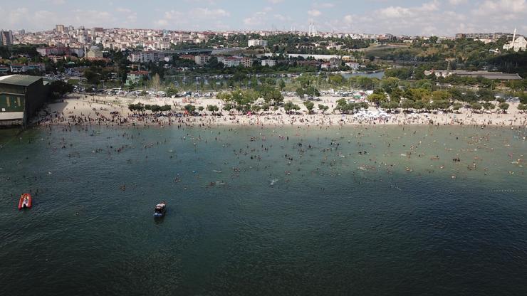 Ege sahili değil İstanbul... Sıcaktan bunalan buraya koştu