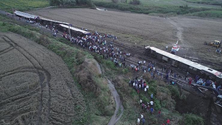 Çorluda tren kazası: 24 kişi öldü, 338 kişi yaralandı