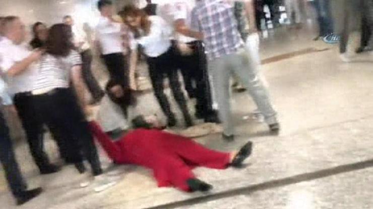 İstanbul Adliyesi karıştı Tekmeler havada uçuştu