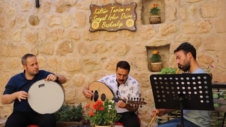 Mardinin tarihi sokaklarında müzik şenliği