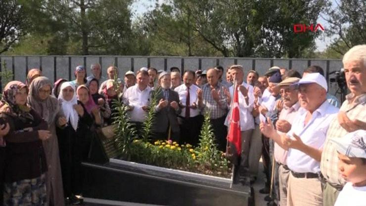 15 Temmuzda şehit olmuştu: Erdoğanın koruma polisi mezarı başında anıldı