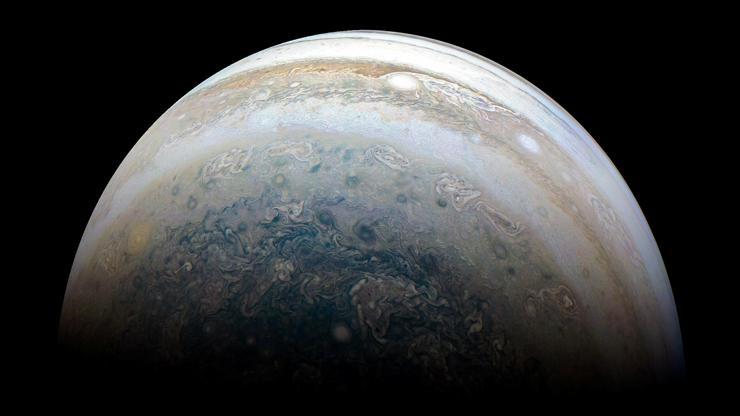 Jüpiterin etrafında dönen biri tuhaf on iki yeni uydu keşfedildi