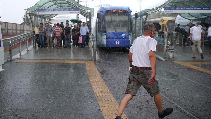Dikkat Meteorolojiden İstanbul için sağanak yağış uyarısı