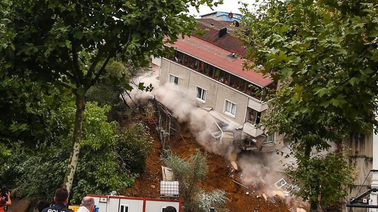 Beyoğlu Belediyesinden çöken binayla ilgili açıklama