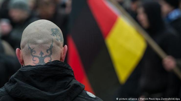 Almanyada aşırı sağcıların 25 bin kişilik düşman listesi ortaya çıktı