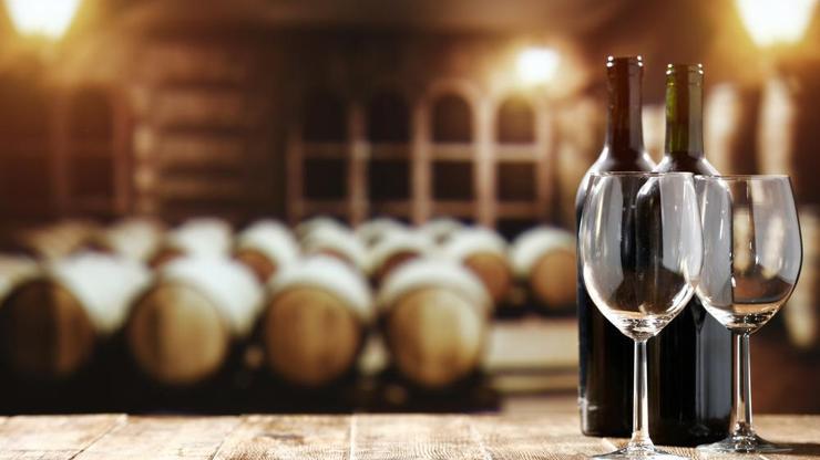 İspanyada turkuaz şarap üretildi, sipariş yetiştiremiyorlar