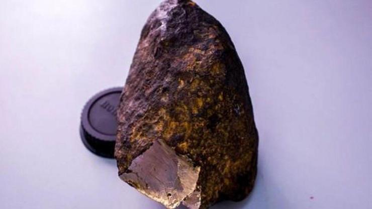 Rusyadaki gök taşında bilinmeyen bir mineral bulundu