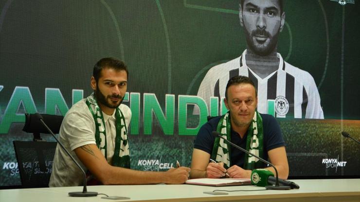 Konyasporda 3 futbolcuyla sözleşme yenilendi