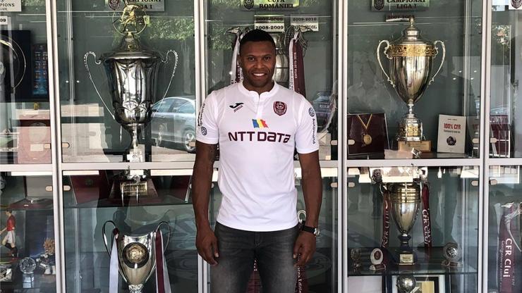 36lık Julio Baptista Clujda