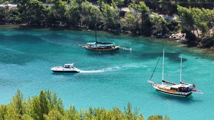 Güney Ege yerli turistle bayram etti