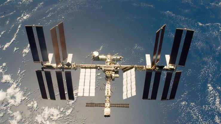 Uluslararası Uzay İstasyonunda alarm: Sızıntıya bantla müdahale