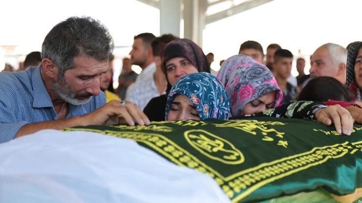 Gaziantepteki kazada ölen 8 kişinin cenazeleri toprağa verildi