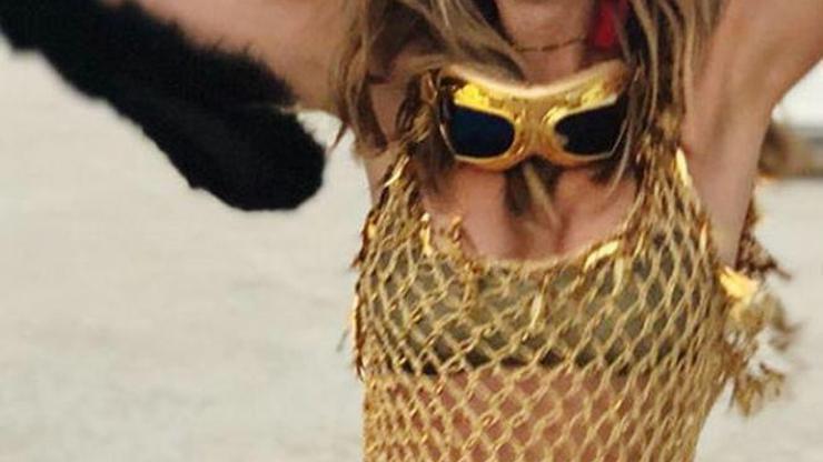Bir haftadır paylaşım yapmayan Şeyma Subaşı, Burning Manle döndü