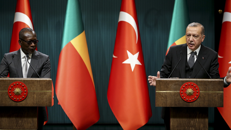 Cumhurbaşkanı Erdoğandan Benine FETÖ uyarısı