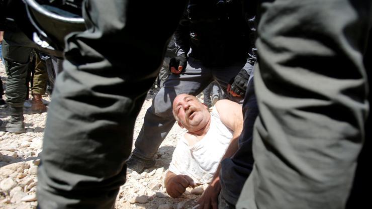 İsrail askerlerinden Filistinlilere sert müdahale
