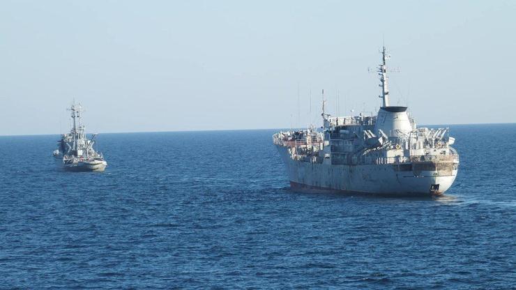 Ukrayna gemileri Rus deniz sularında