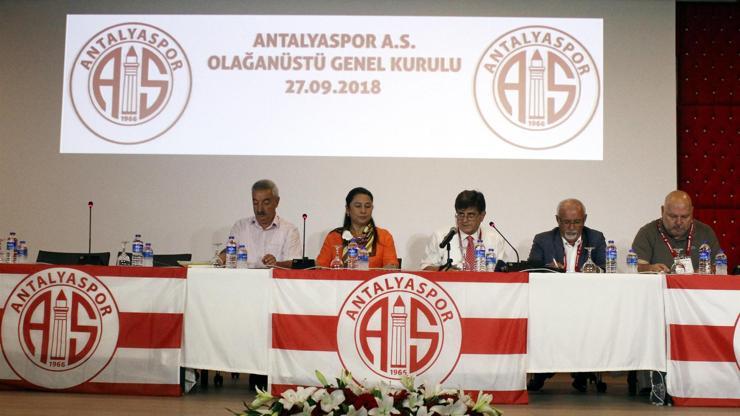 Ali Şafak Öztürk 3 yıllığına Antalyaspor genel başkanı