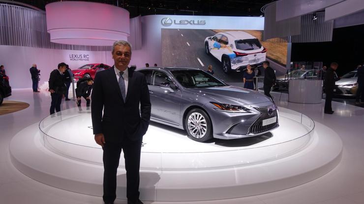 Lexus yeniliklerle Parise renk kattı