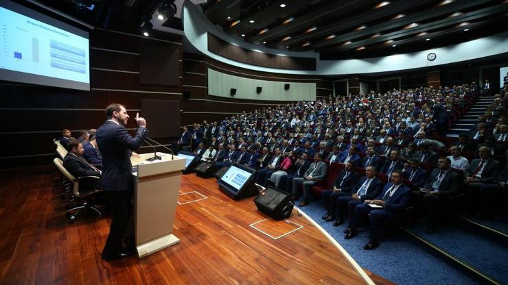 Bakan Albayrak’tan AK Parti Ana Kademe İlçe Başkanları Toplantısı değerlendirmesi