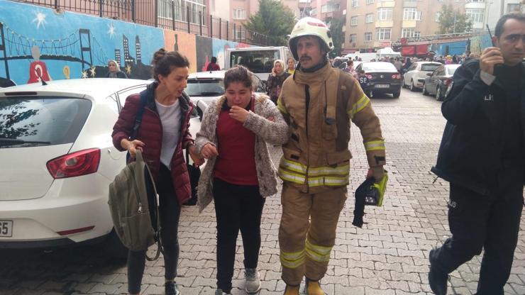 İstanbul Şirinevlerde okulda yangın: Öğrenciler tahliye edildi