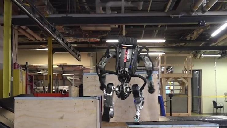 Boston Dynamics Robot Atlasın son videosunu yayınladı