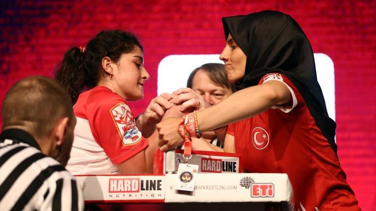 Türkiye kadınlarda bilek güreşinde dünya üçüncüsü