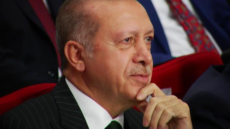 En sevdiği şarkıyla sürpriz: Cumhurbaşkanı Erdoğan da eşlik etti
