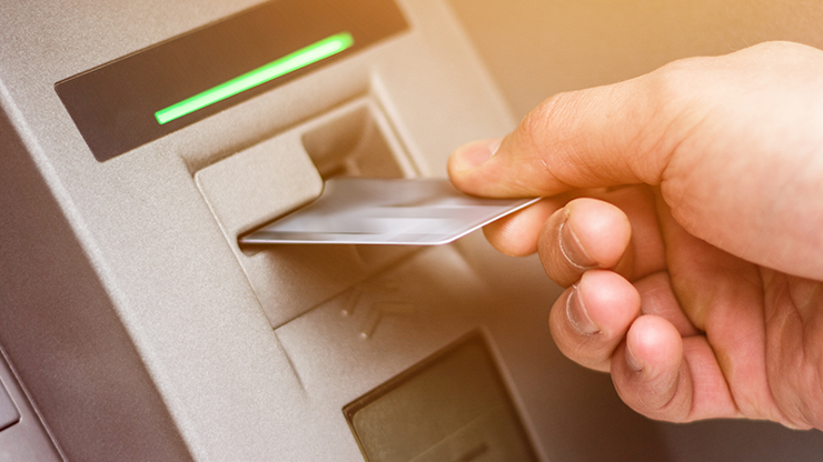 ATMlerde kart kopyalayan çete yakalandı