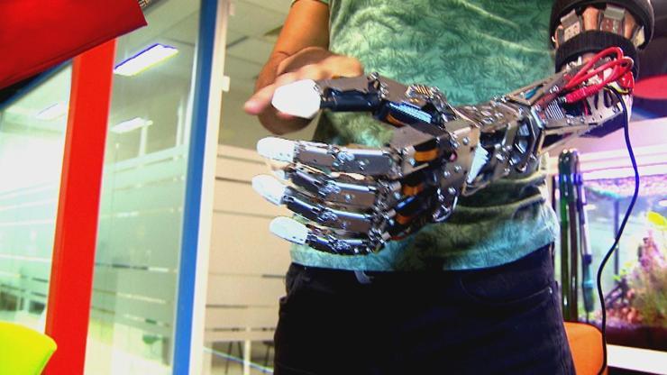 Türk mühendisler robot el üretti