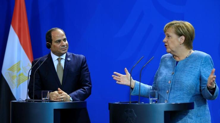 Angela Merkel: Delegeler nasıl karar verir bakacağız