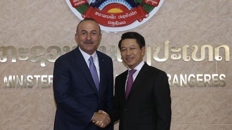 Dışişleri Bakanı Çavuşoğlu Laosta mevkidaşıyla görüştü