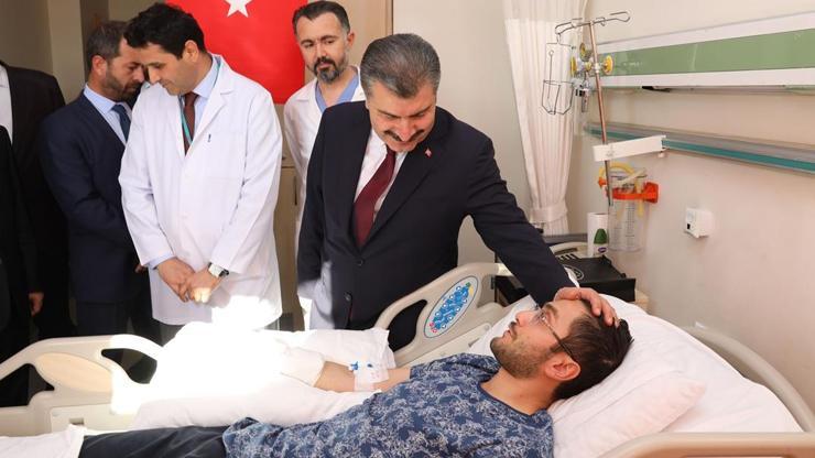 Sağlık Bakanı Koca, Hakkari ve Şırnak’ta yaralanan askerleri ziyaret etti