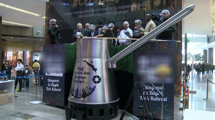 Dünya rekoru: 2 buçuk ton Türk kahvesi pişirildi