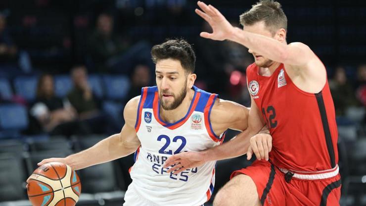 Anadolu Efes ligde 6. galibiiyetini aldı