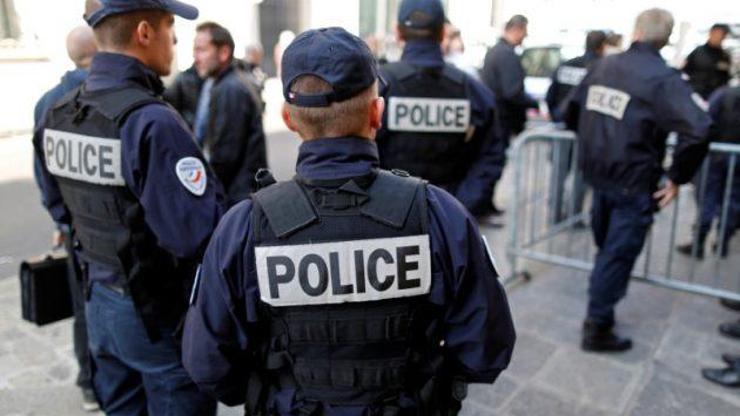 Fransada bombalı saldırı paniği