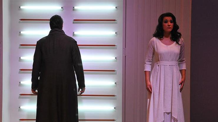 Ahmet Ümitin Ninattanın Bileziği opera sahnesinde