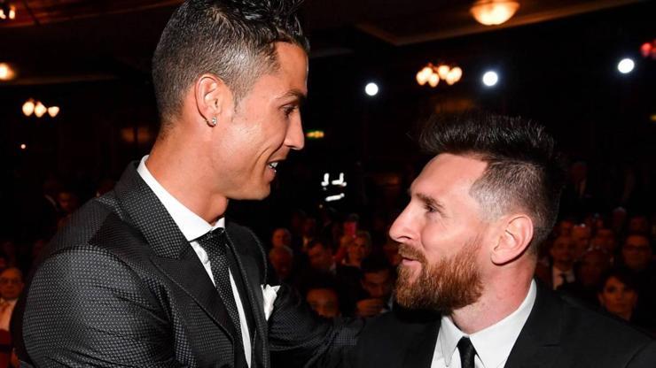 Messi ve Ronaldo River-Boca derbisini statta izleyecek