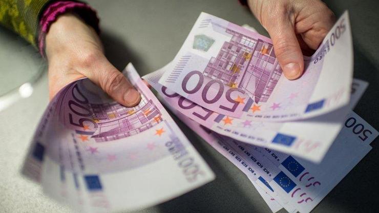 Euronun 500lük banknotu tedavülden kaldırılıyor