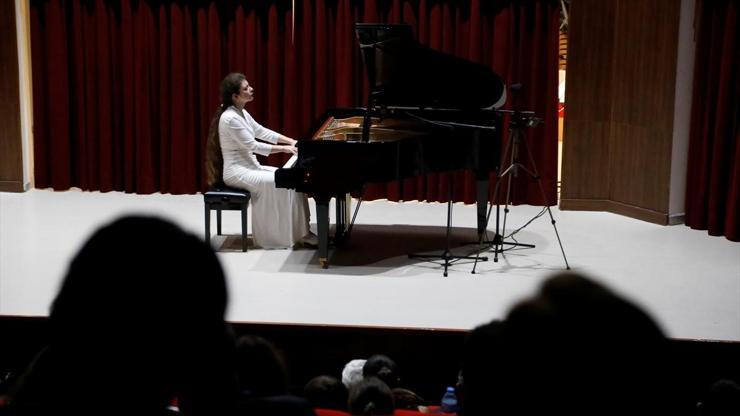 Rus piyanist Tekirdağda konser verdi