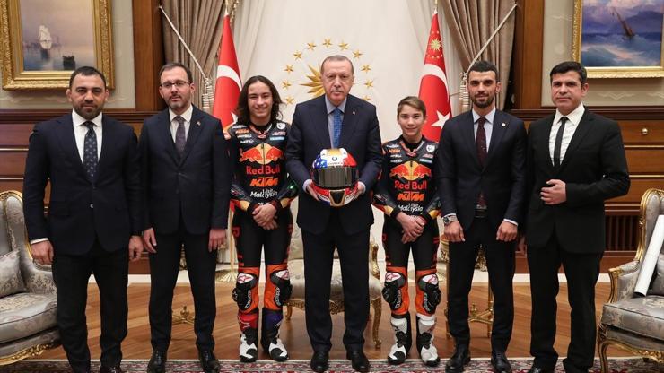 Cumhurbaşkanı Erdoğan Can Öncü ve Deniz Öncüyü kabul etti