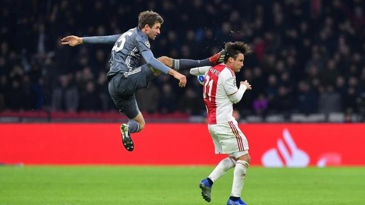 Thomas Müller, Ajaxlı futbolcudan özür diledi