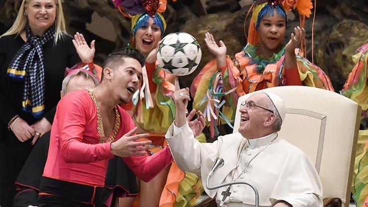 Vatikan sirke döndü