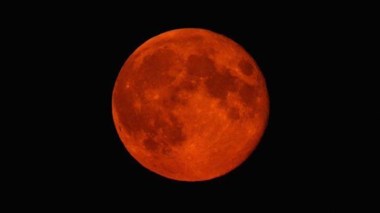 Yılın ilk ay tutulması: Süper Kanlı Kurt Ay