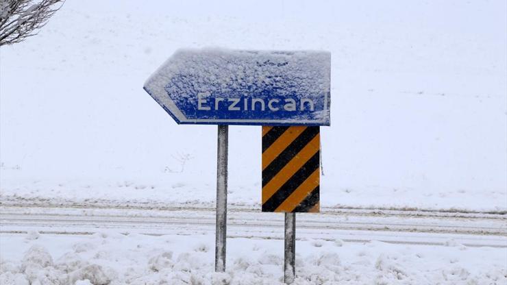 Erzincanda uçak seferleri iptal edildi