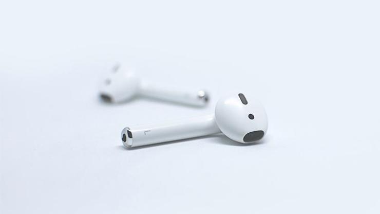 AirPods gizli konuşmaları duyabiliyor