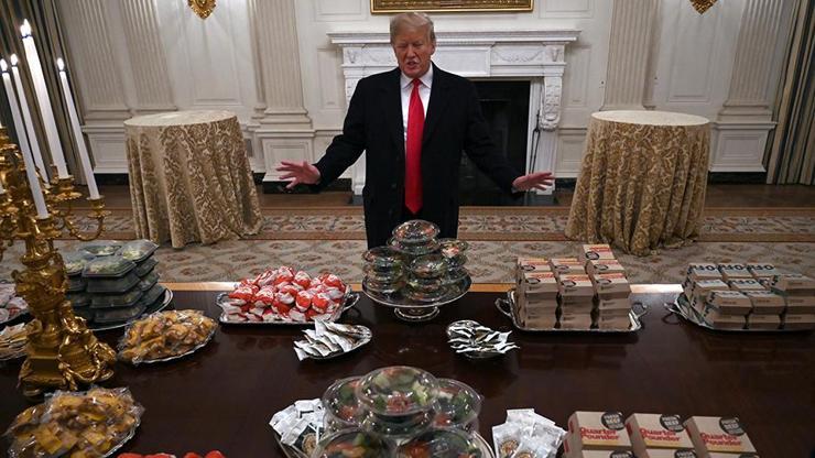 Trump, Beyaz Saraya hamburger söyledi
