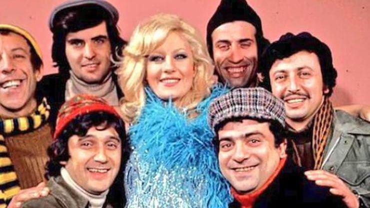 Emel Sayının Mavi Boncuk şarkısı ile ilgili iddia şaşırttı